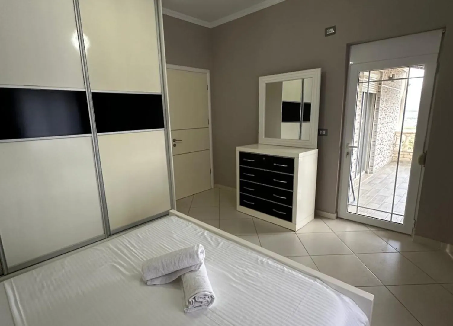 Villa Muar Sarandë 0*,  알바니아